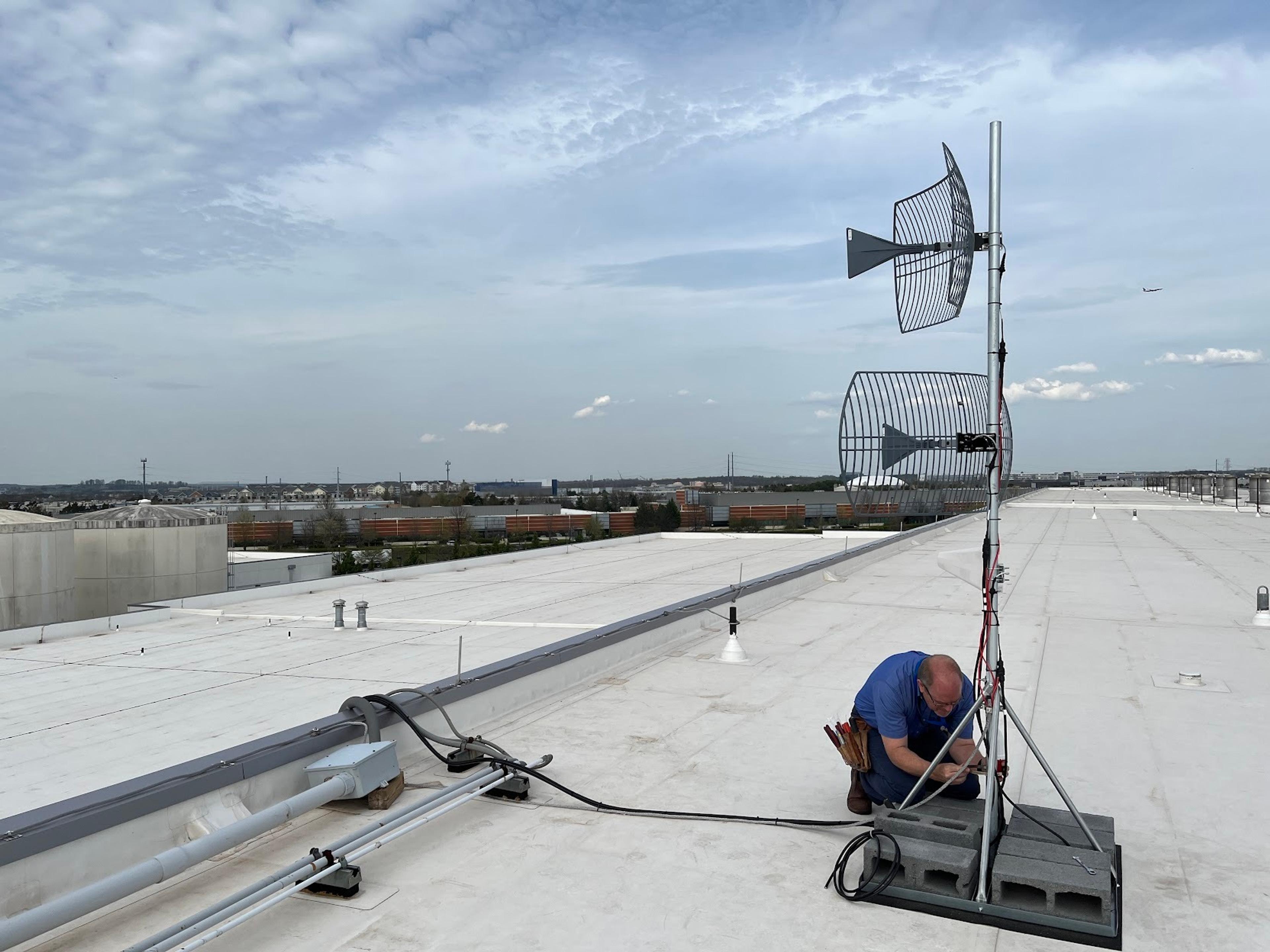 DAS Antennas: An In-Depth Guide to Enhancing Cellular Coverage
