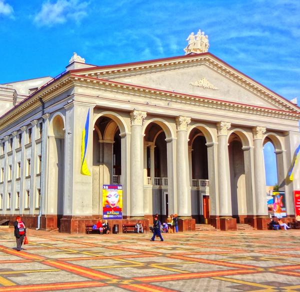 Рівненський драмтеатр