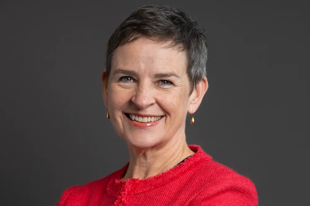Mary Creagh - UK parliament speaks about digital waste tracking