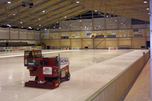Inne i arenan, bild 14