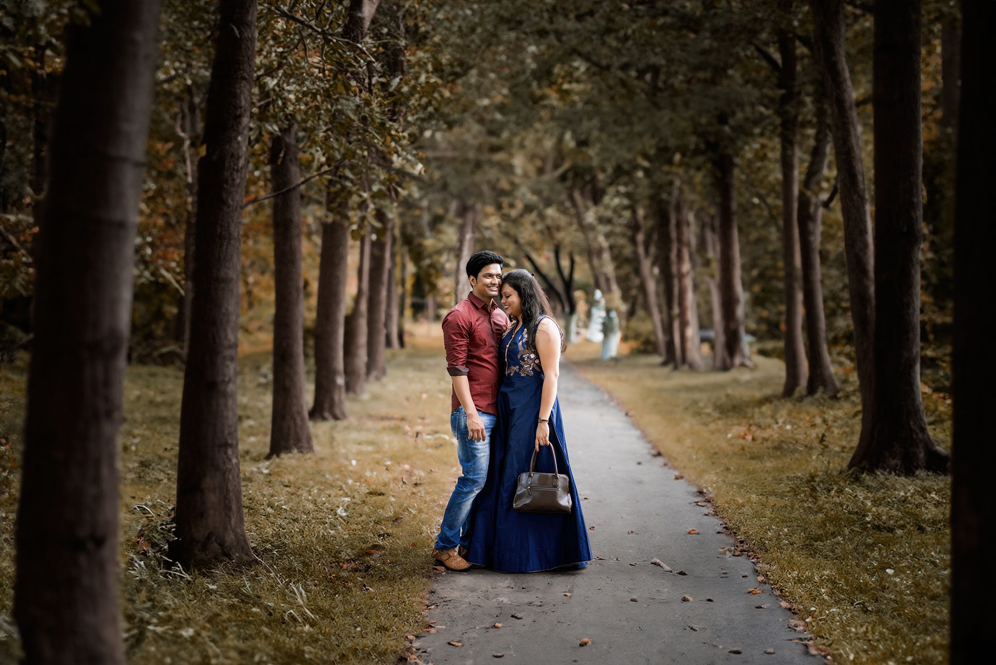 Tree-Lined Avenue Pre Wedding Photography in Kolkata | Romantic Couple Portrait by The Vedic Wedding