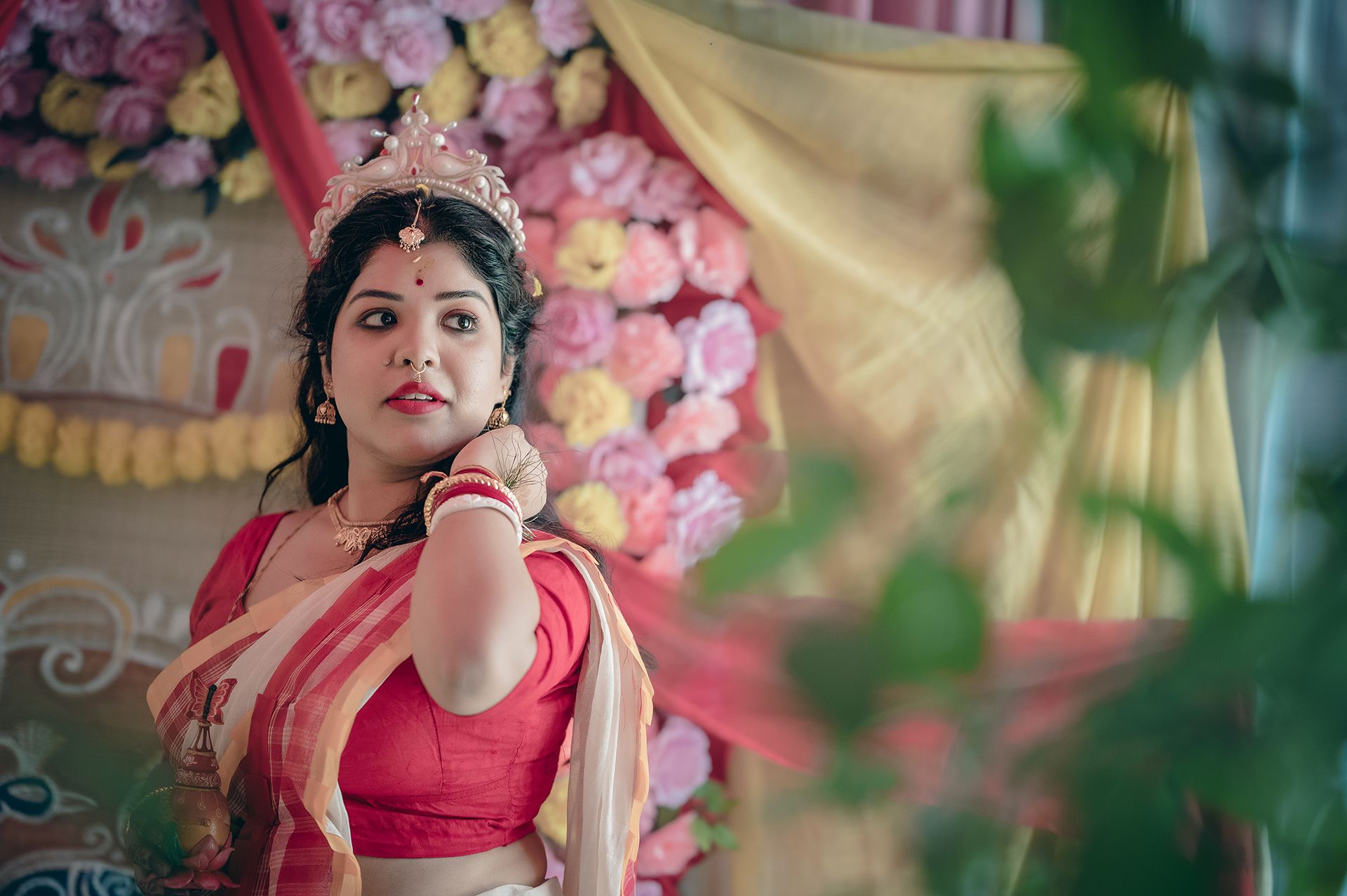 Traditional Bengali Bride Close-Up Portrait | Elegant Vedic Wedding Photography in Kolkata