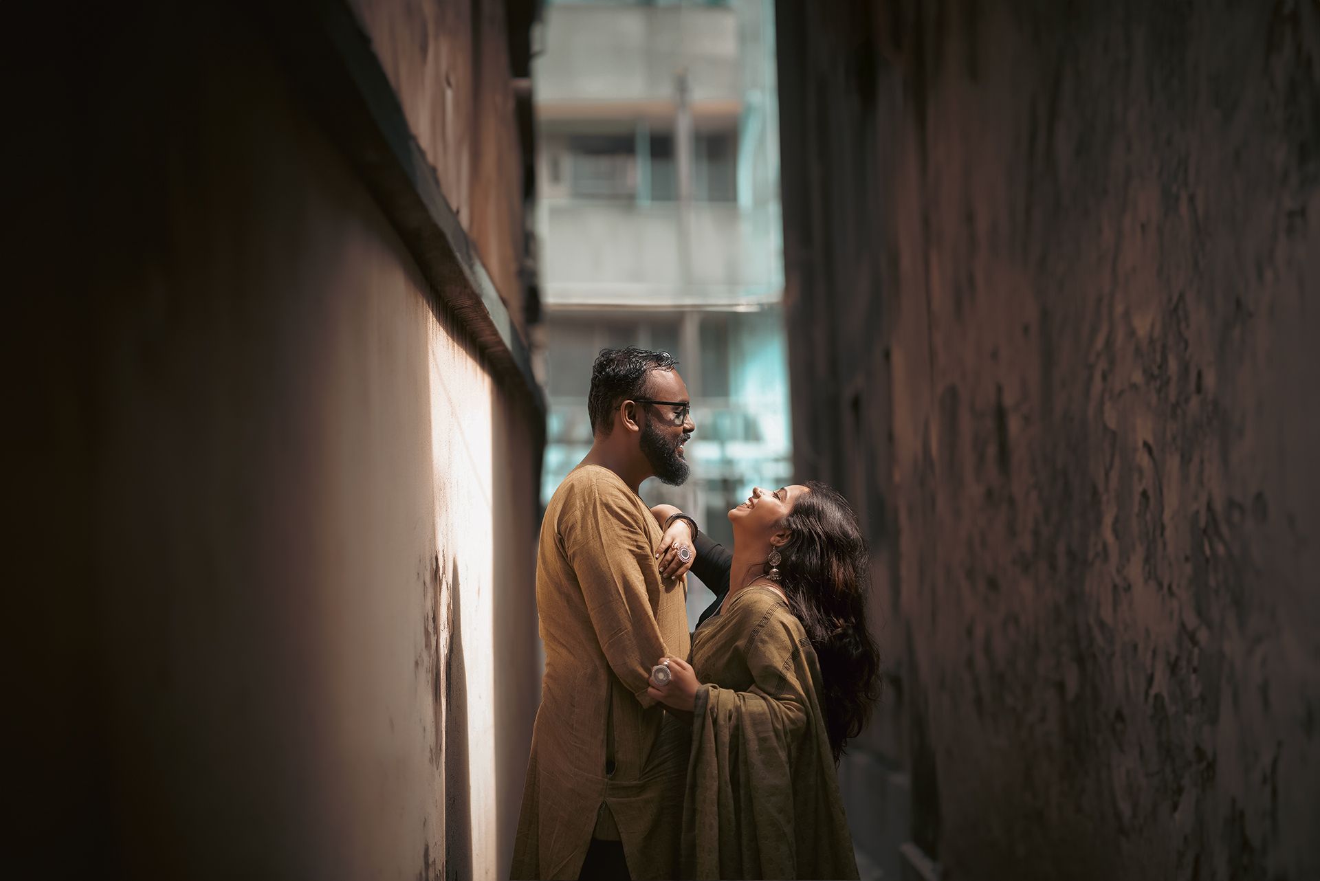 Urban Love Story in Natural Light | Documentary Style Couple Photography Kolkata