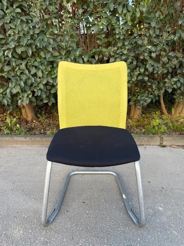 Fauteuil d'accueil pied luge vert/noir