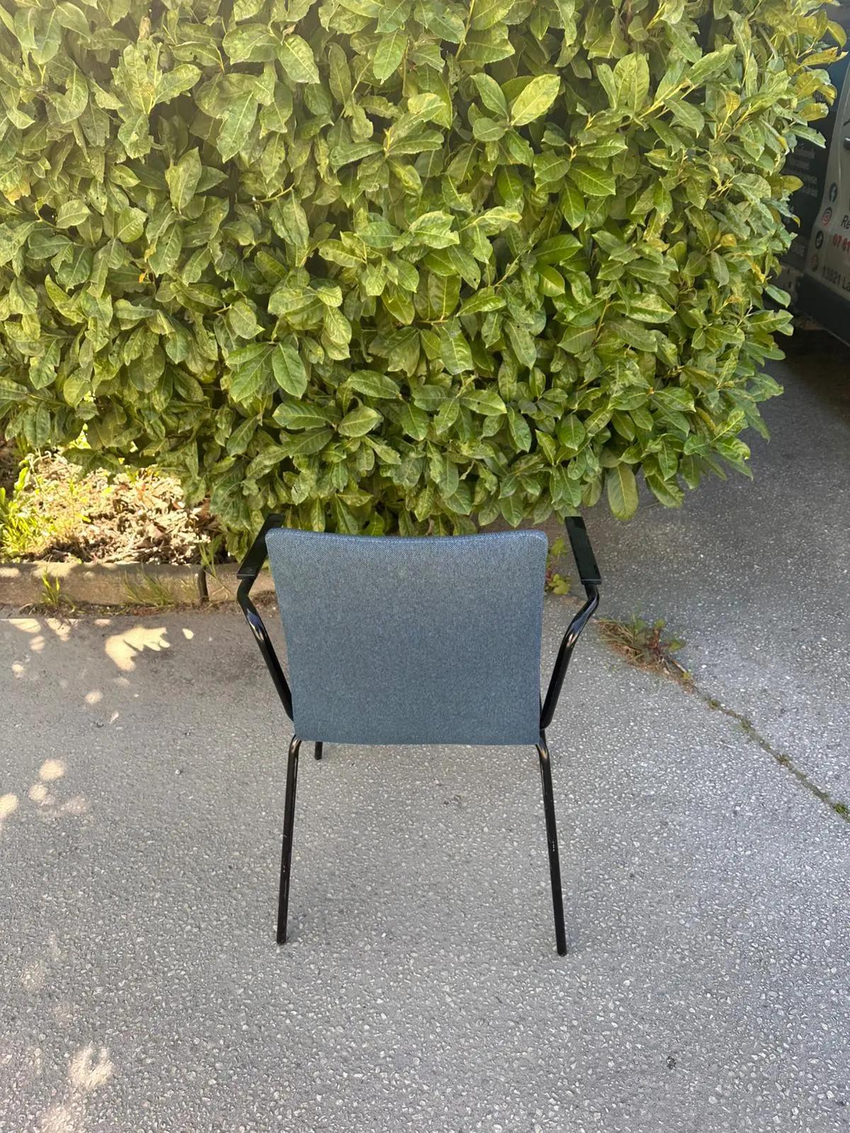 Chaise d'accueil avec accoudoirs bleu/gris - vue 2