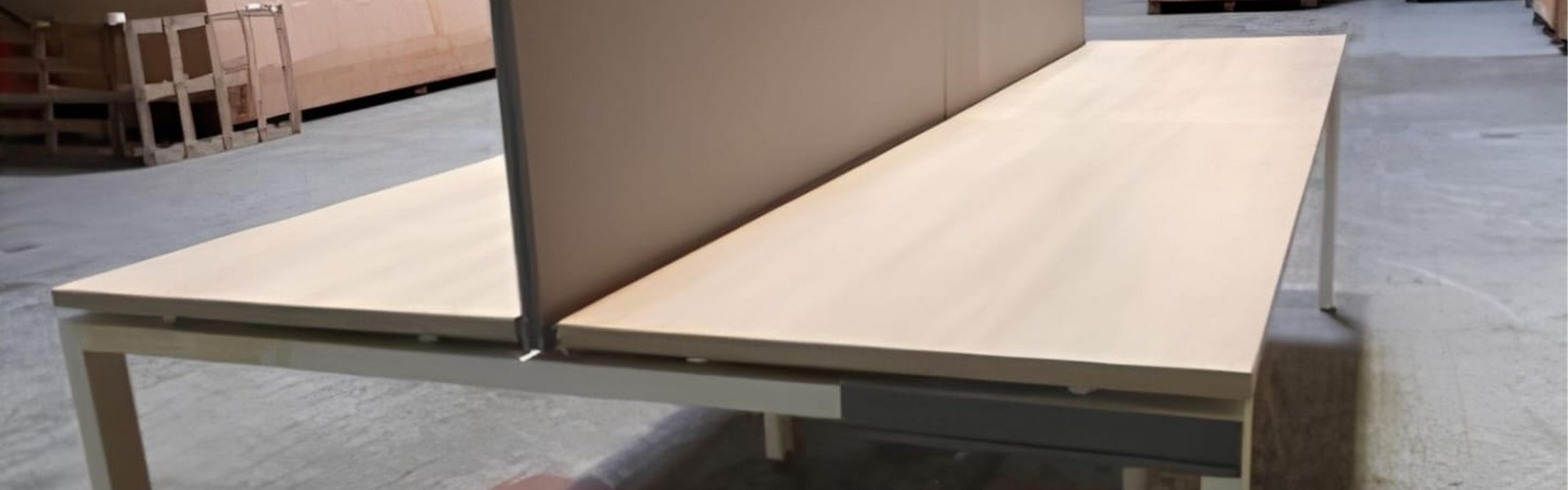 Bench Steelcase 4 postes 320 × 160 cm – Bureau open space professionnel