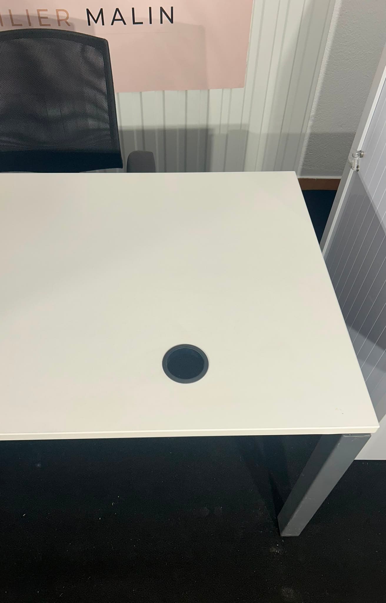 Bureau Steelcase blanc