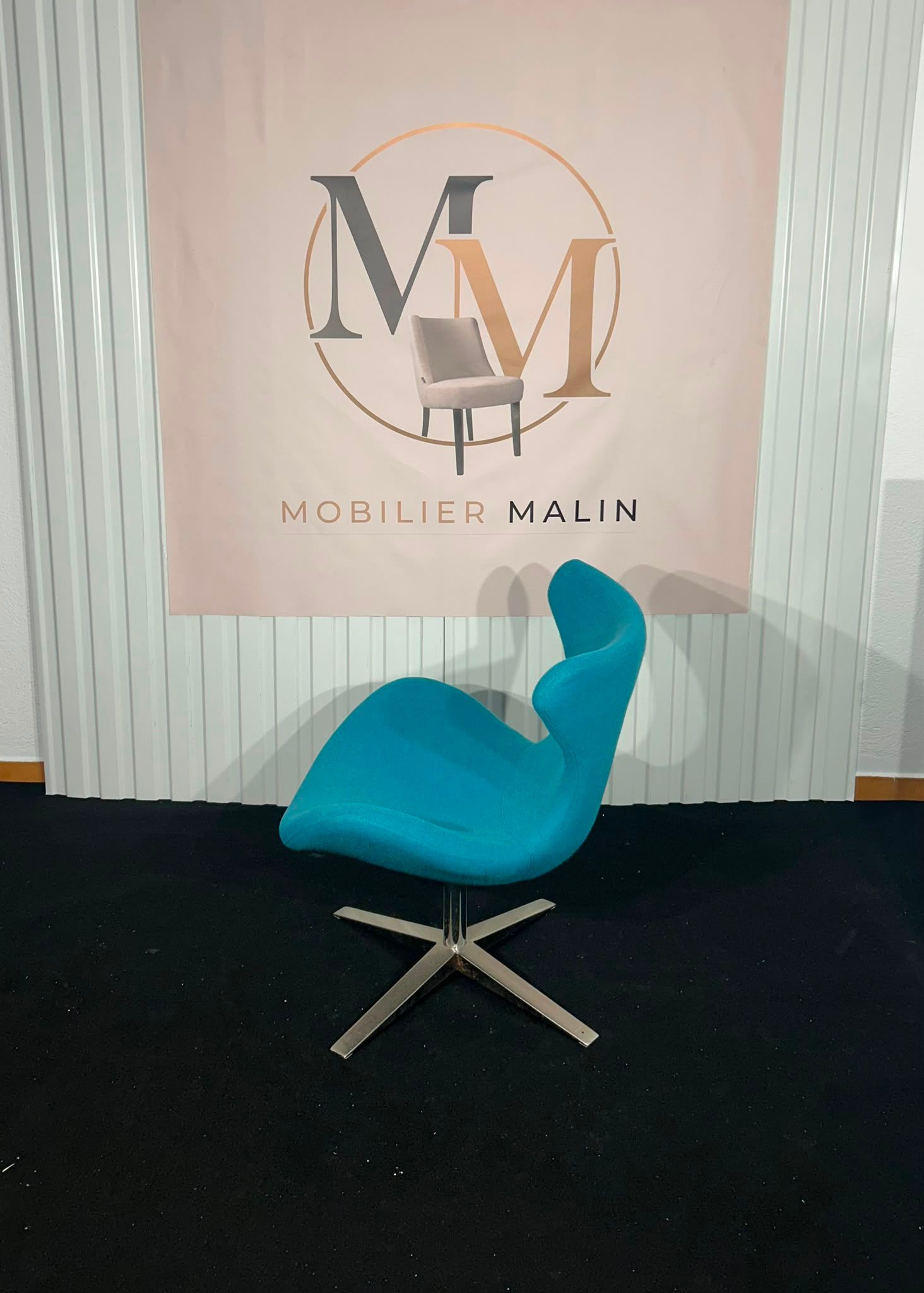 Fauteuil d’accueil pivotant turquoise en tissu bouclette – Mobilier professionnel - vue 4