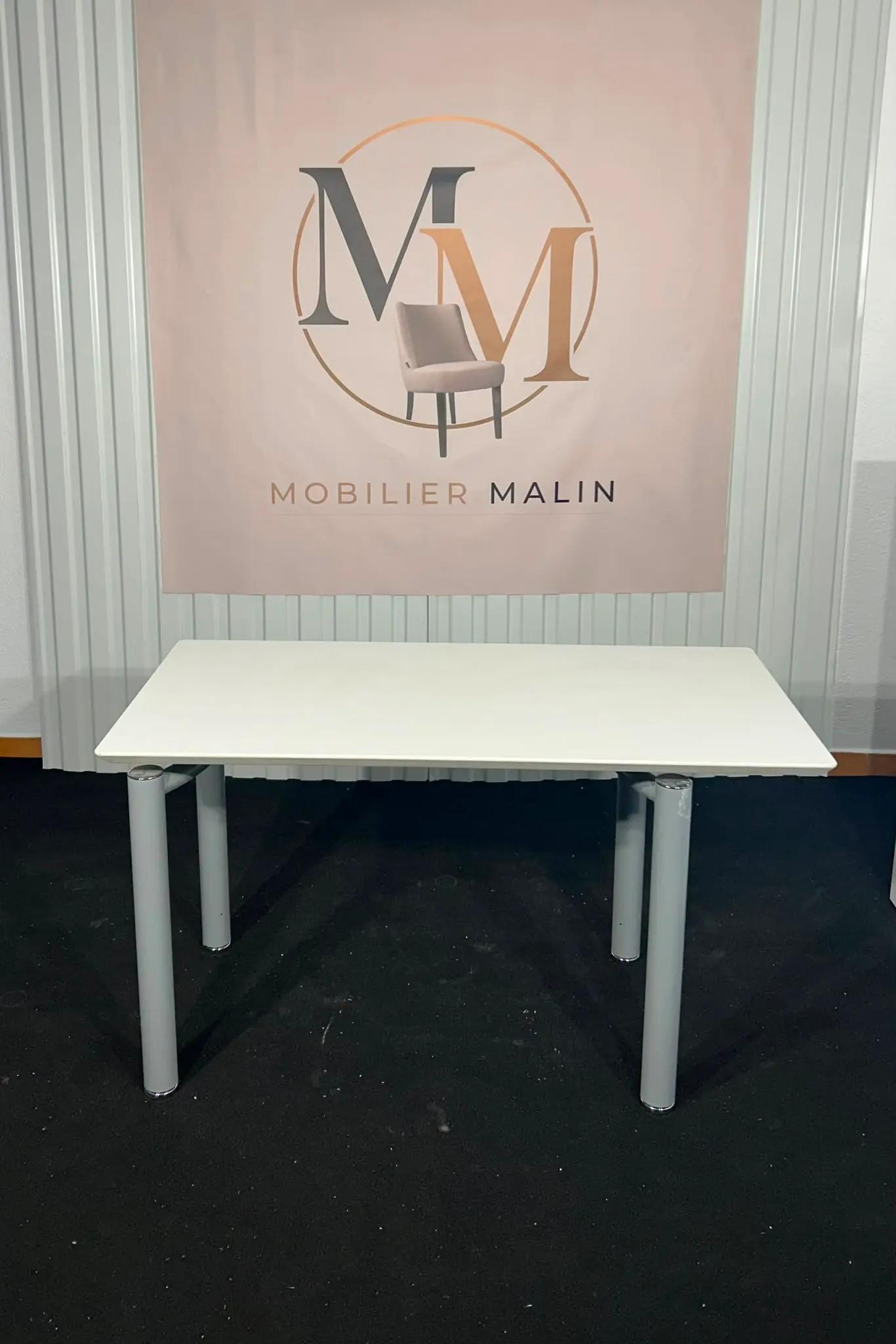 Bureau professionnel 120x60 reconditionné blanc avec pieds alu chromés - vue 2