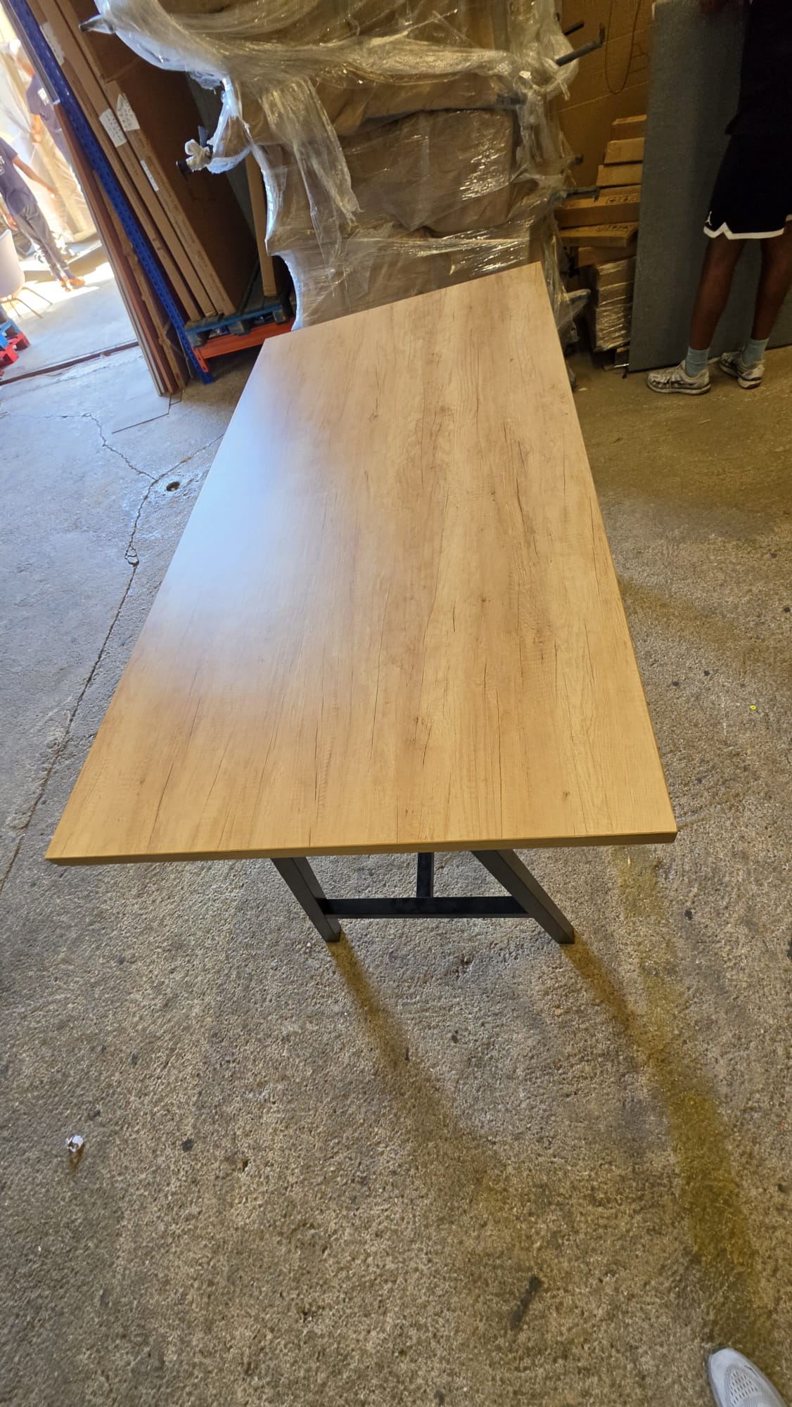 Table Haute Buronomic Cohésion  Réunion Coworking Professionnel