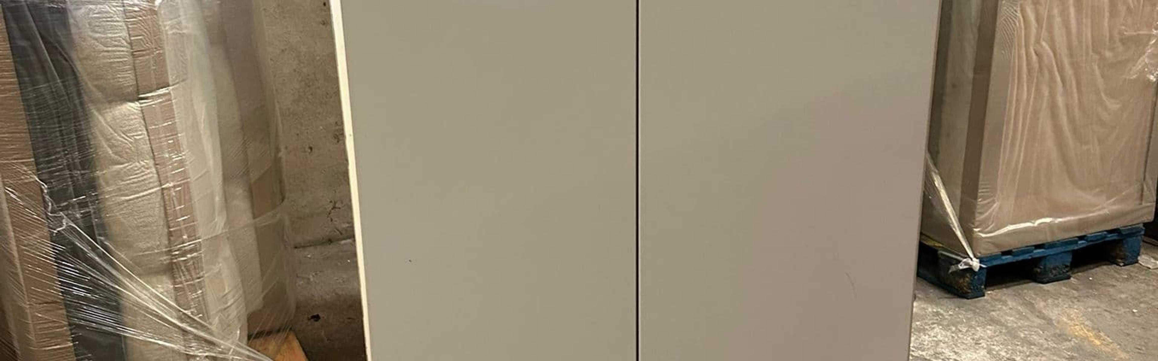 Armoire de bureau blanche