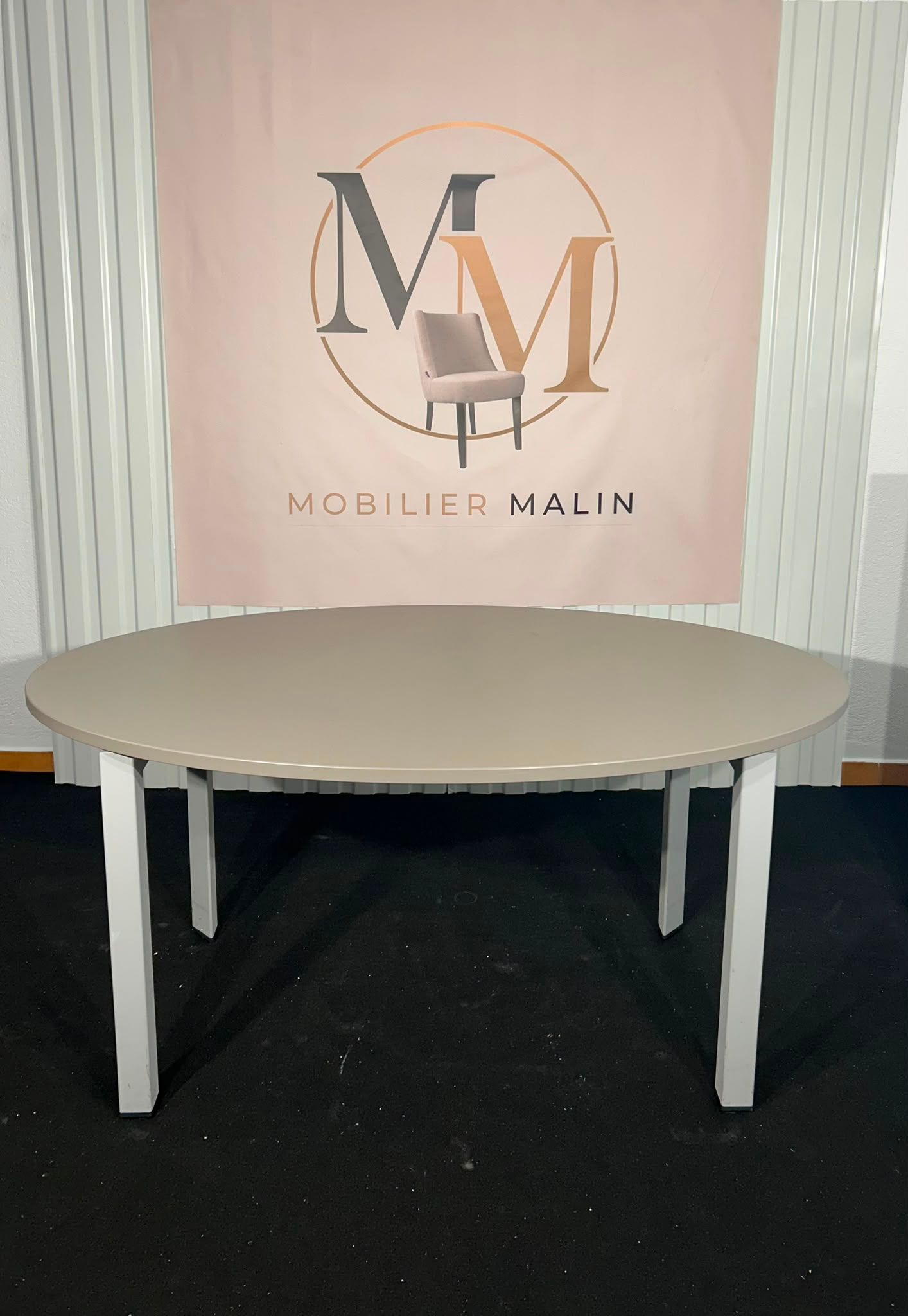 Table de réunion ovale 150x90 cm