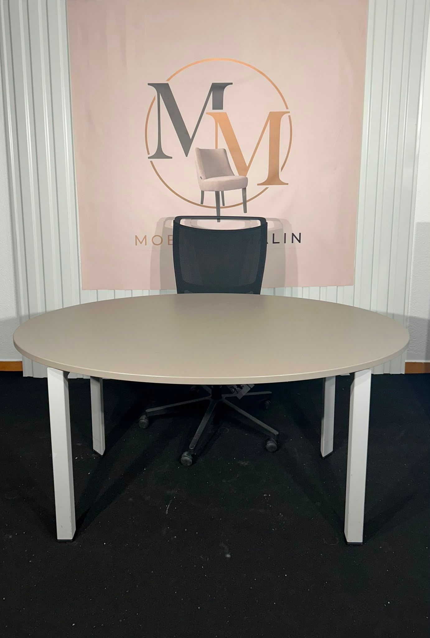 Table de réunion ovale 150x90 cm - vue 2