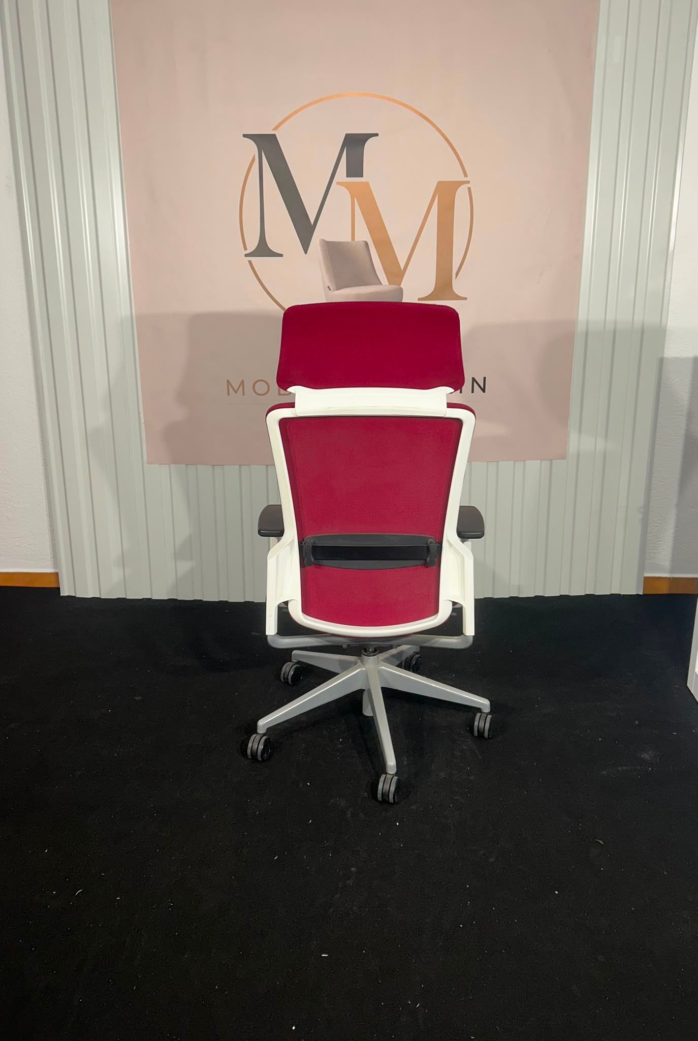 Fauteuil ergonomique EUROSIT avec appuie-tête réglable 3