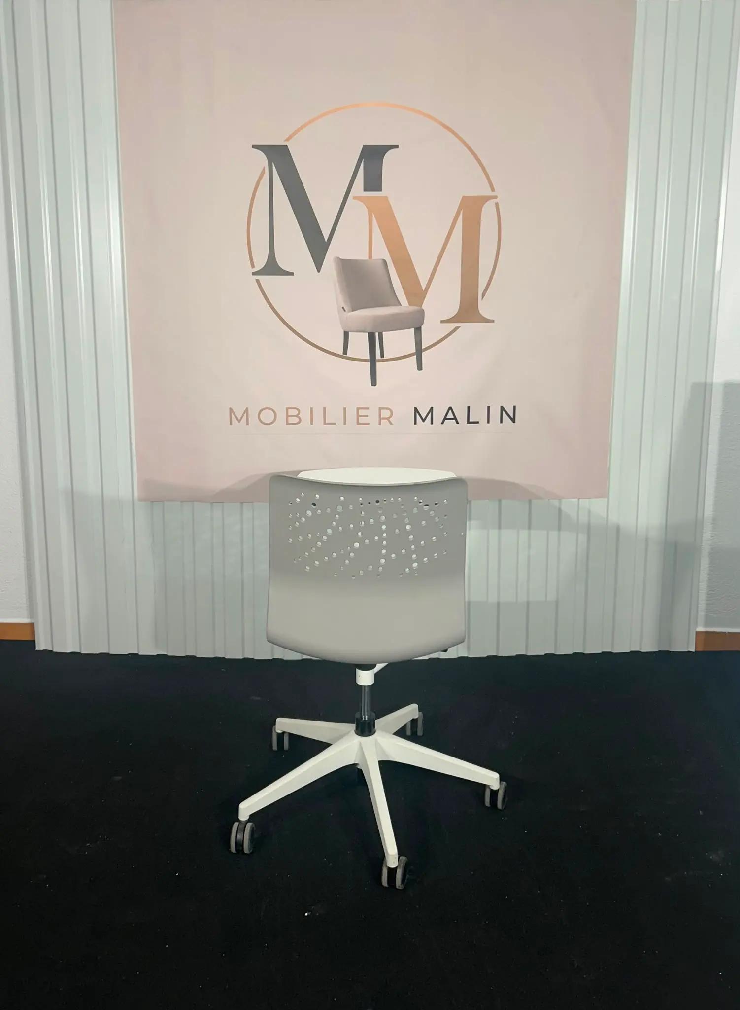 chaise avec table pour formation 3