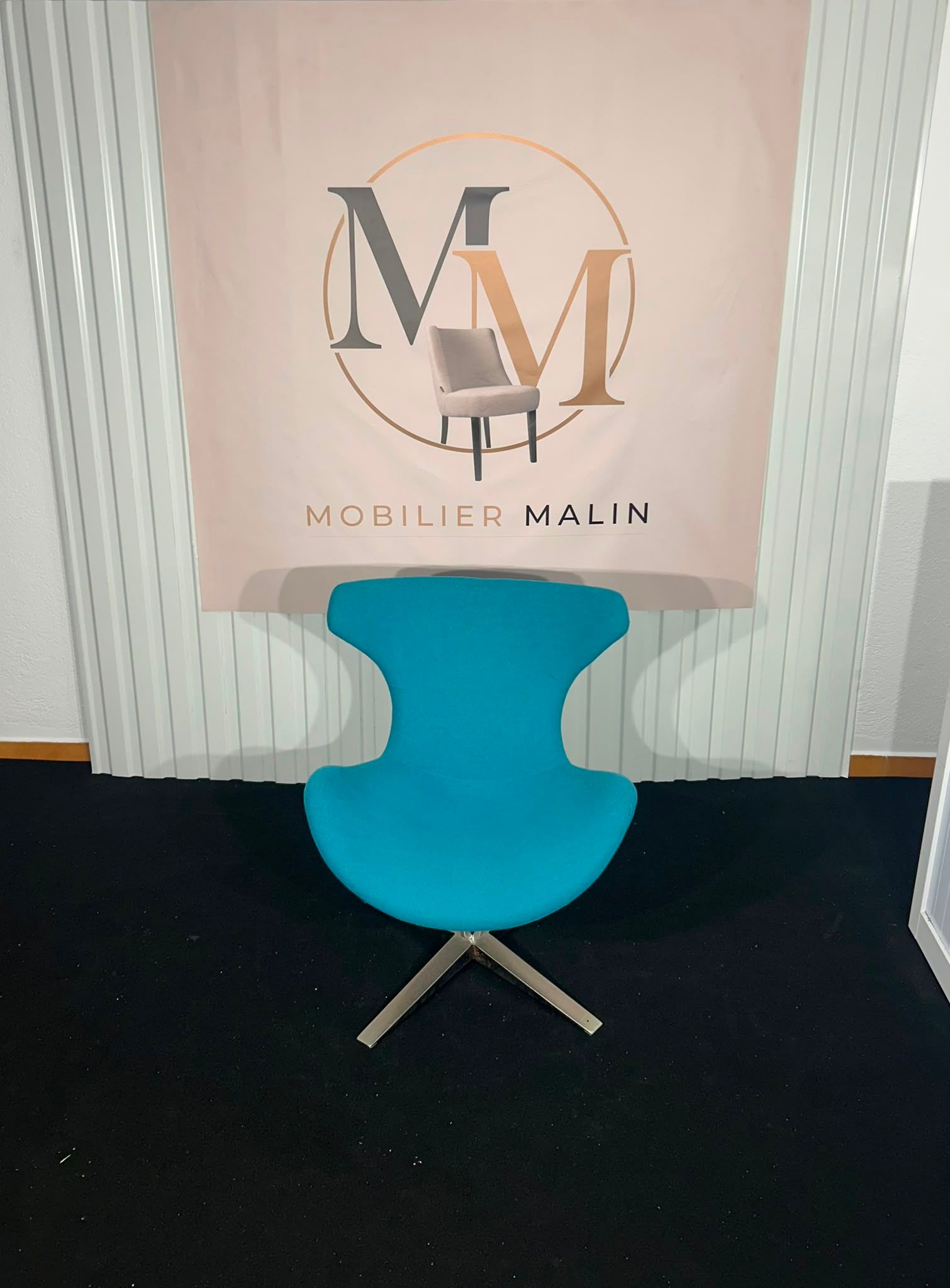 Fauteuil d’accueil pivotant turquoise en tissu bouclette – Mobilier professionnel - vue 3