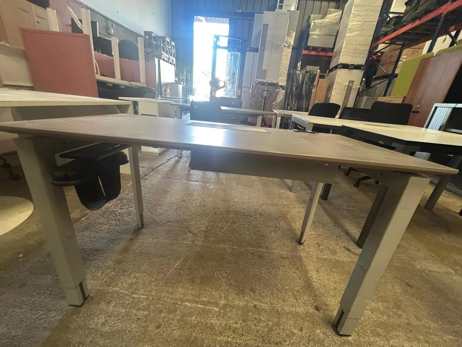 Bureau pro d'occasion 120x60 pieds réglables - vue 3