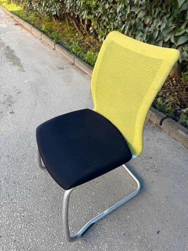 Fauteuil d'accueil pied luge vert/noir - vue 3