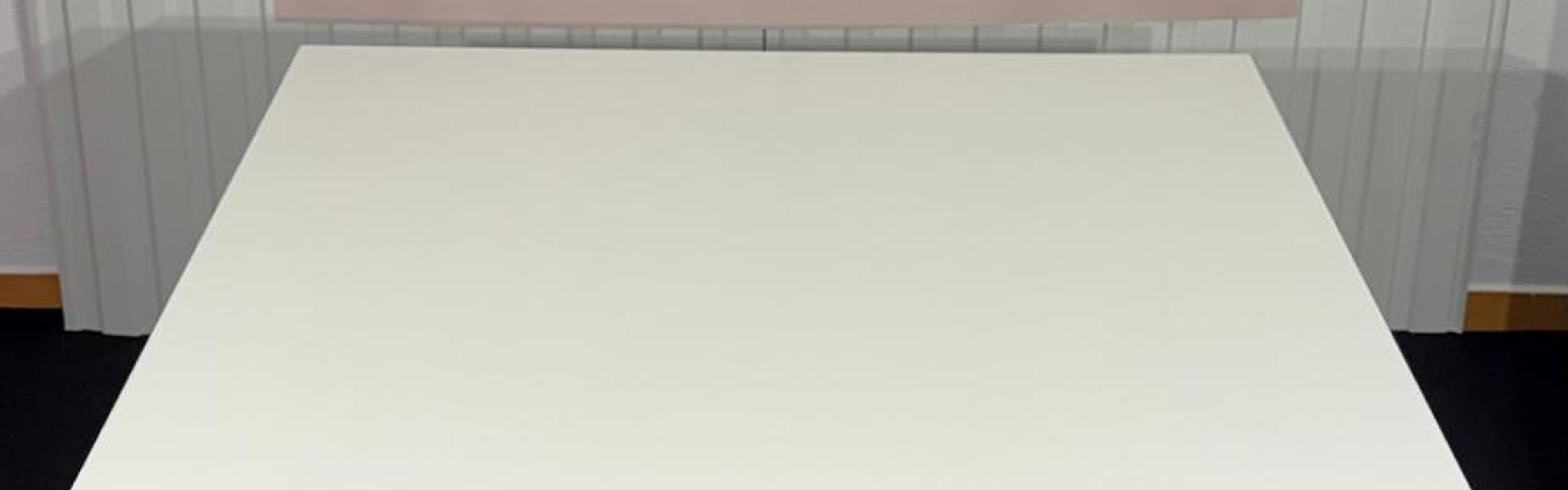 Table de bureau professionnelle carrée 120 × 120 cm – Plateau blanc