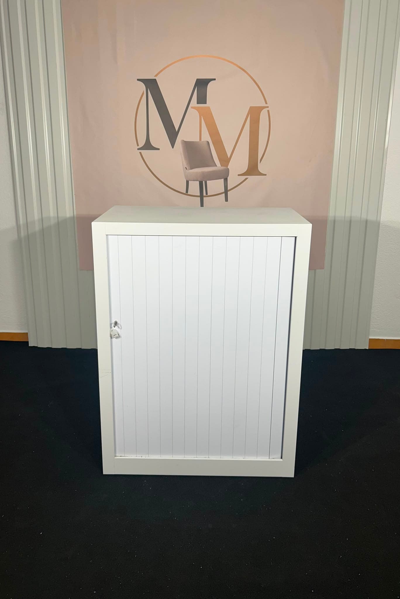 Armoire basse métallique