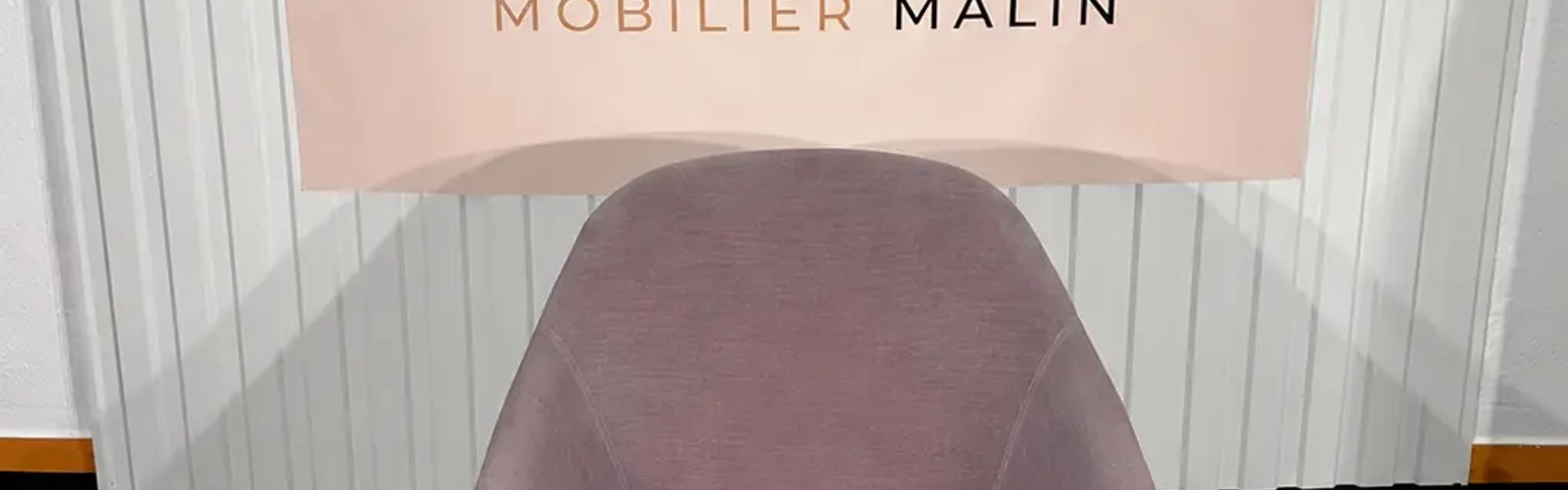 Fauteuil d’accueil scandinave en tissu avec pieds en bois