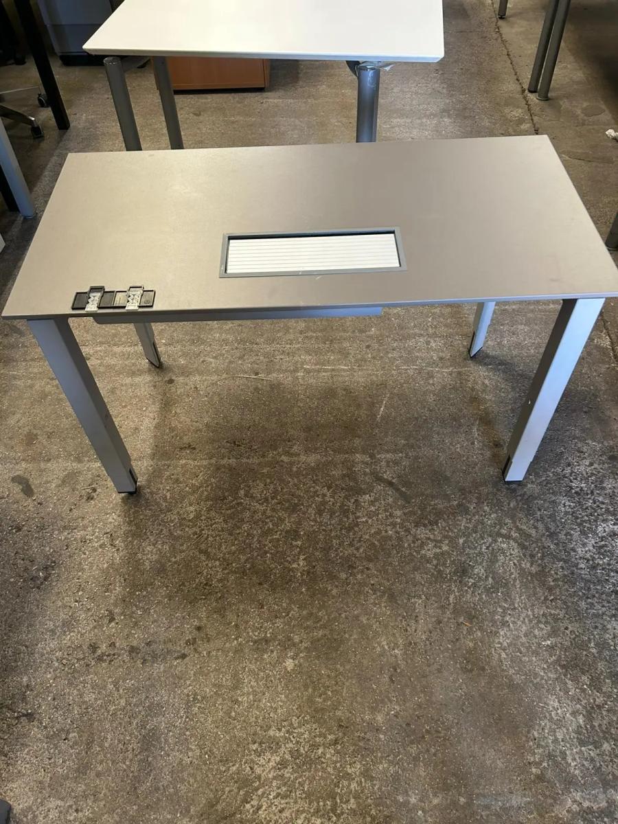 Bureau pro d'occasion 120x60 pieds réglables