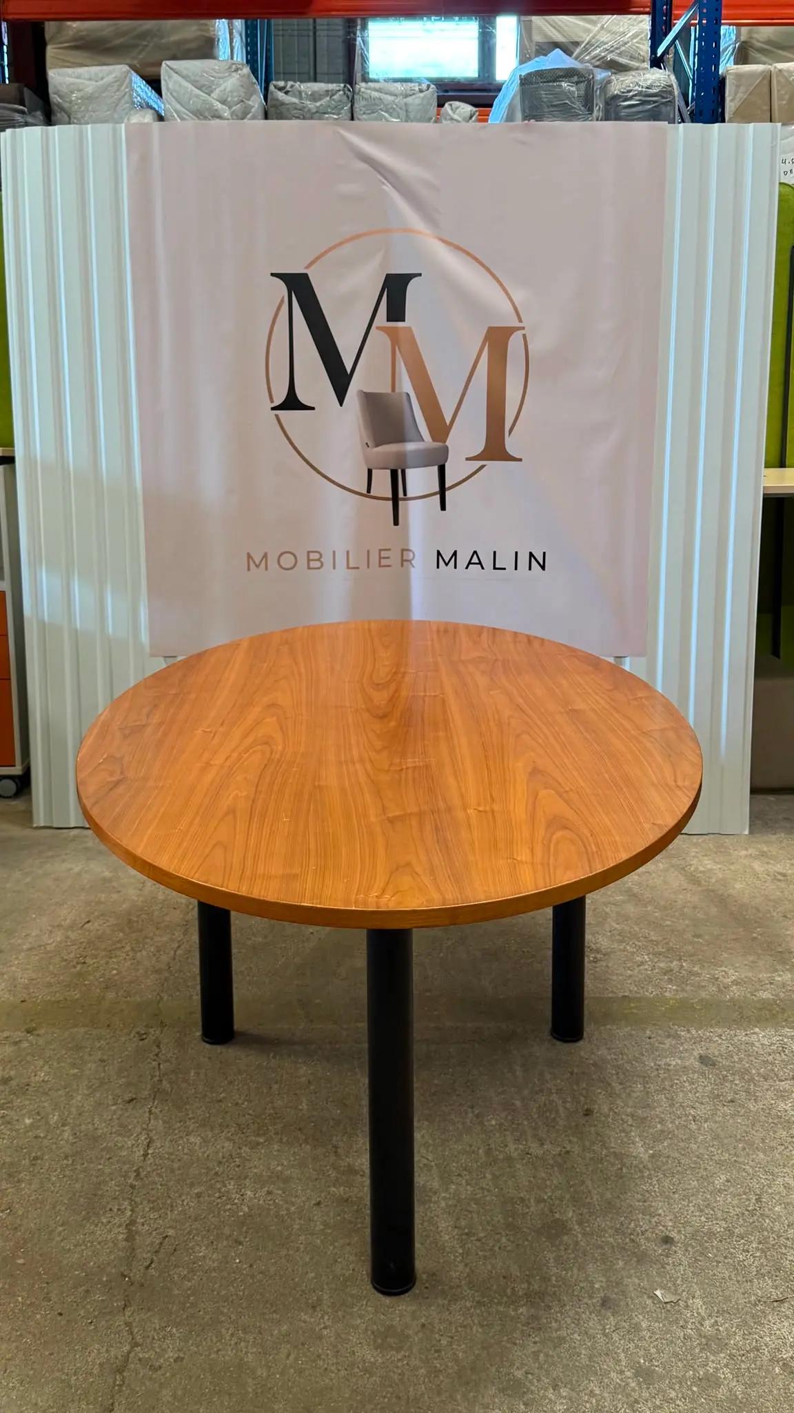 Table ovale marron