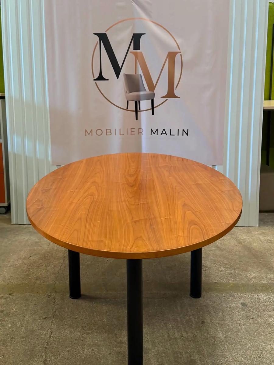 Table ovale marron