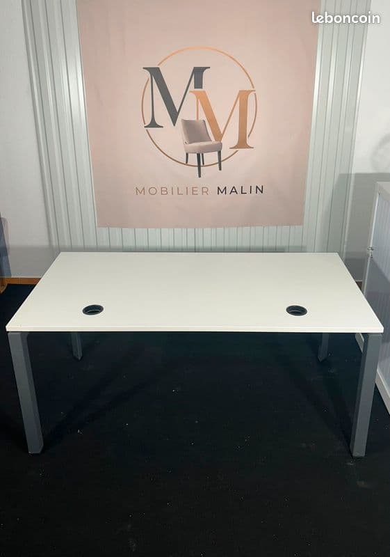 Bureau Steelcase blanc