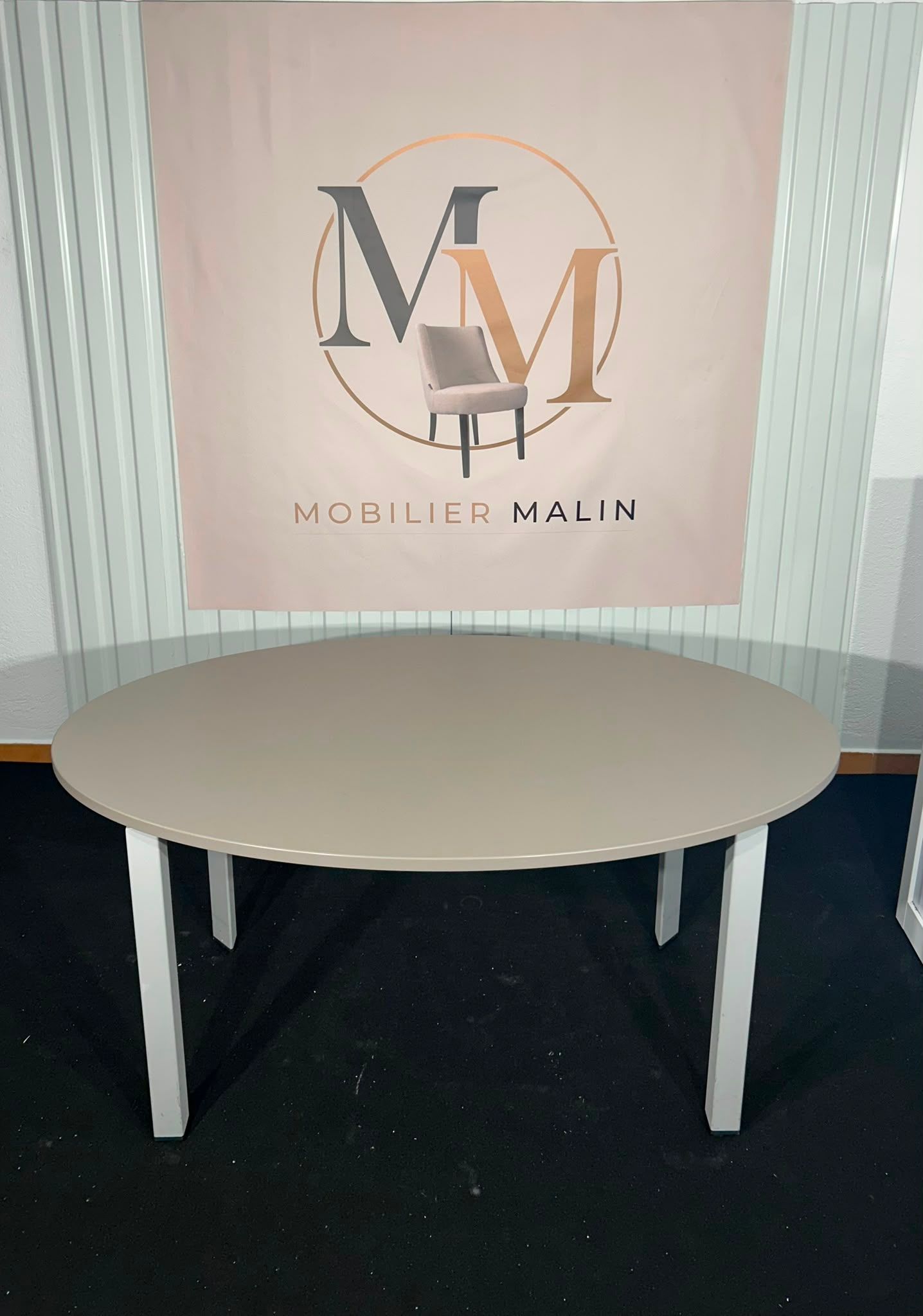 Table de réunion ovale 150x90 cm - vue 3