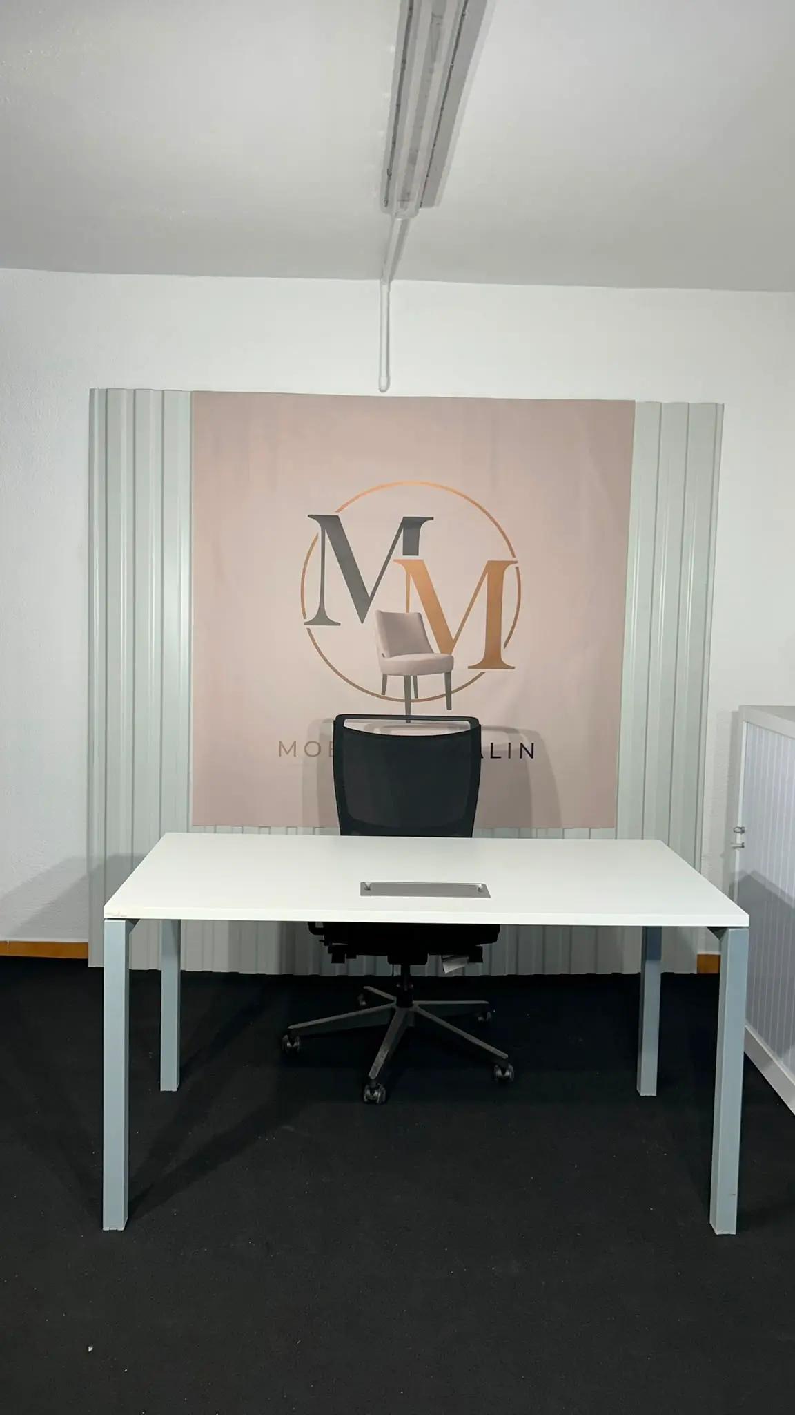 Bureau 140x70 Blanc Pieds Alu – Trappe Câbles Intégrée – Pro Reconditionné ✅ - vue 3