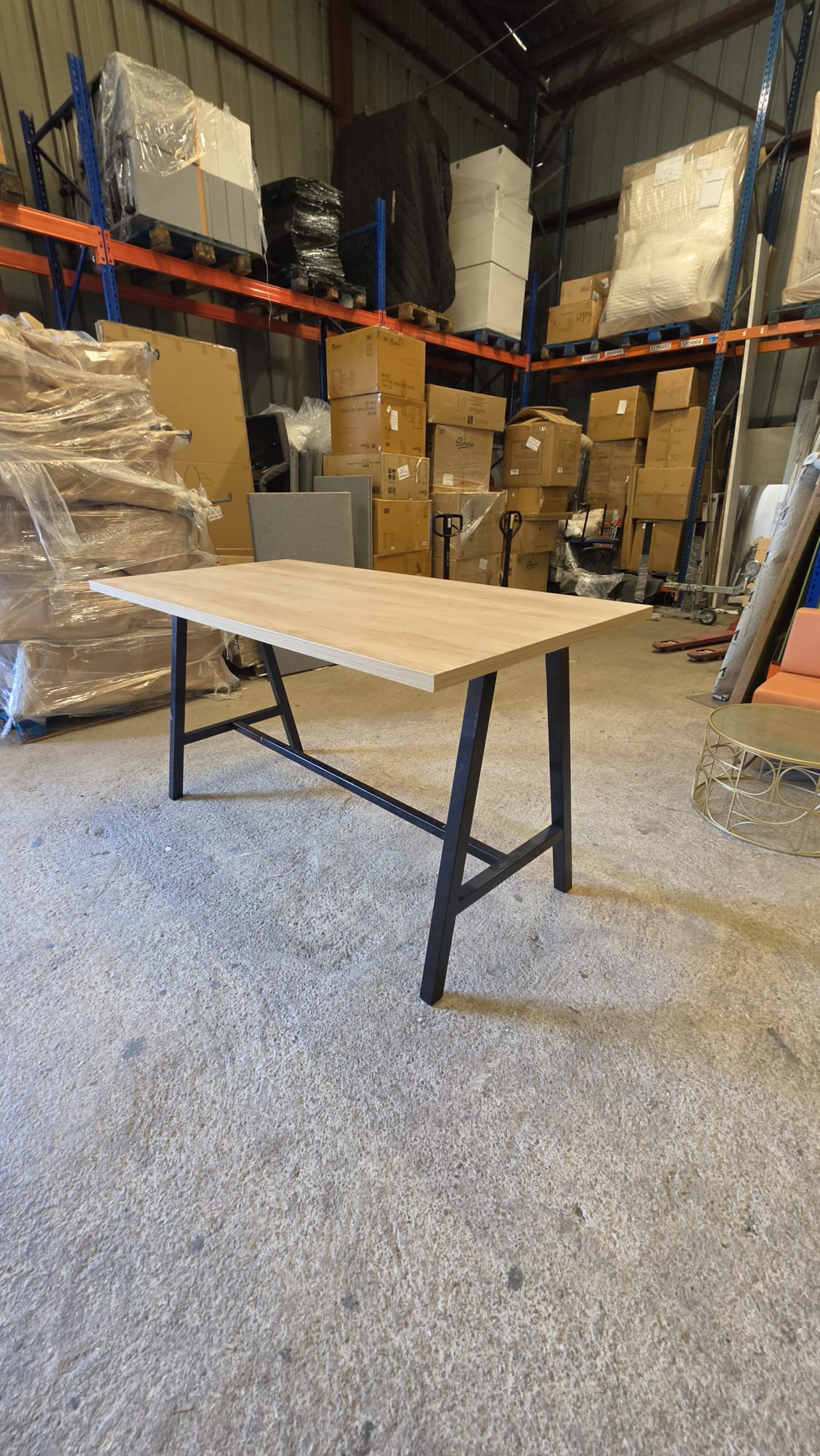 Table Haute Buronomic Cohésion  Réunion Coworking Professionnel