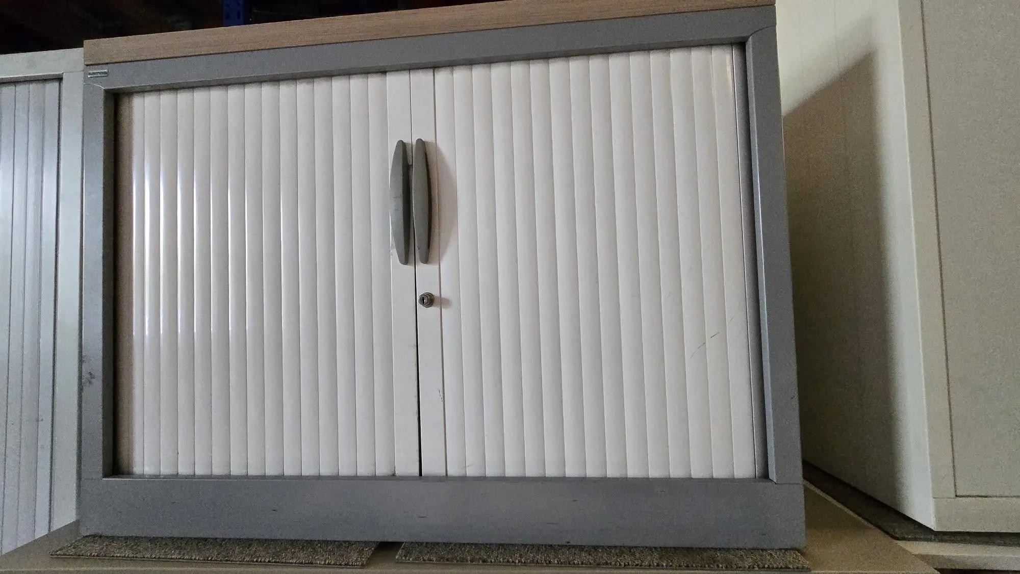 Armoire basse à rideau blanc 100x74 cm