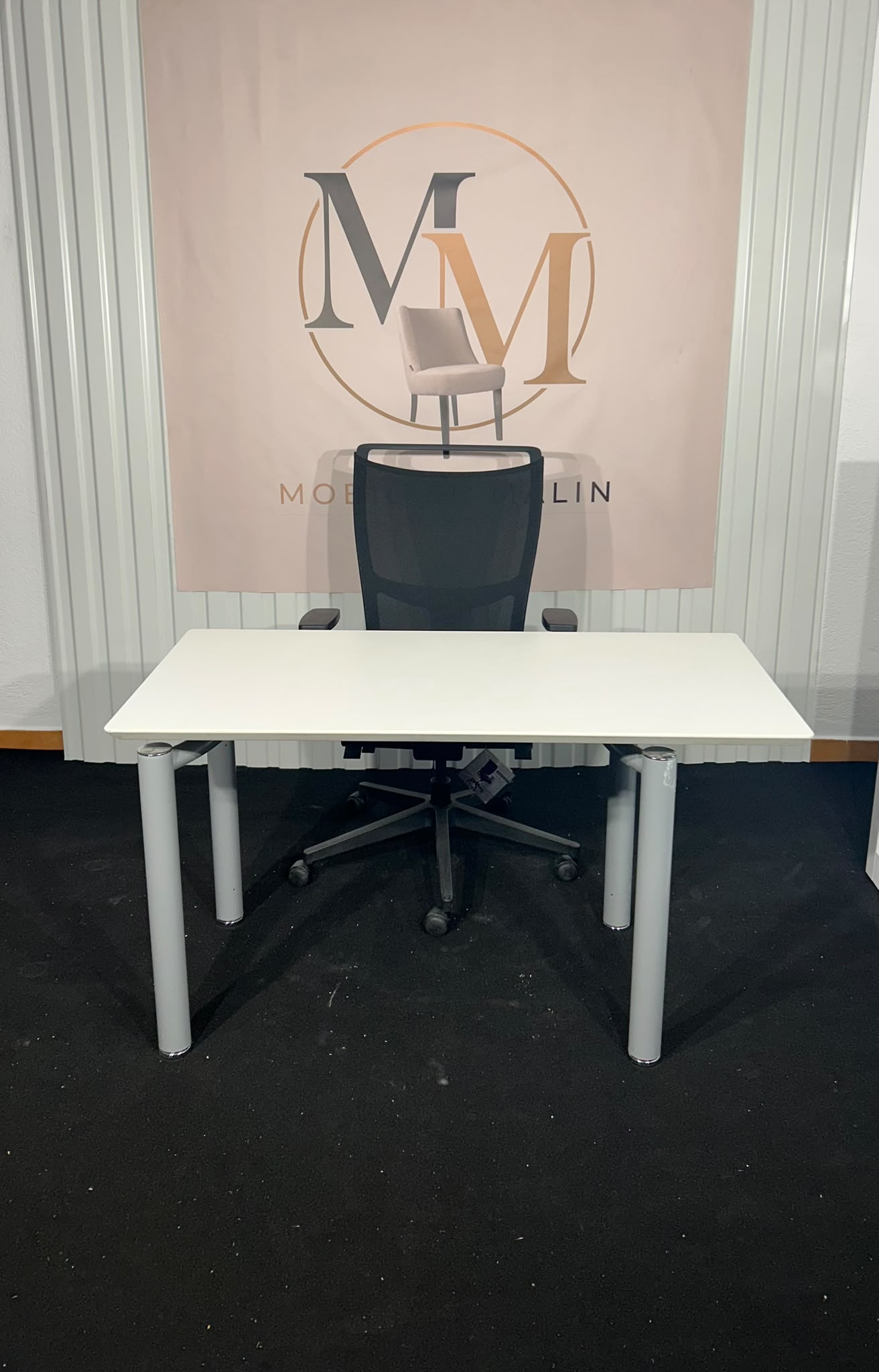 Bureau blanc 120x60 cm pieds modulables 