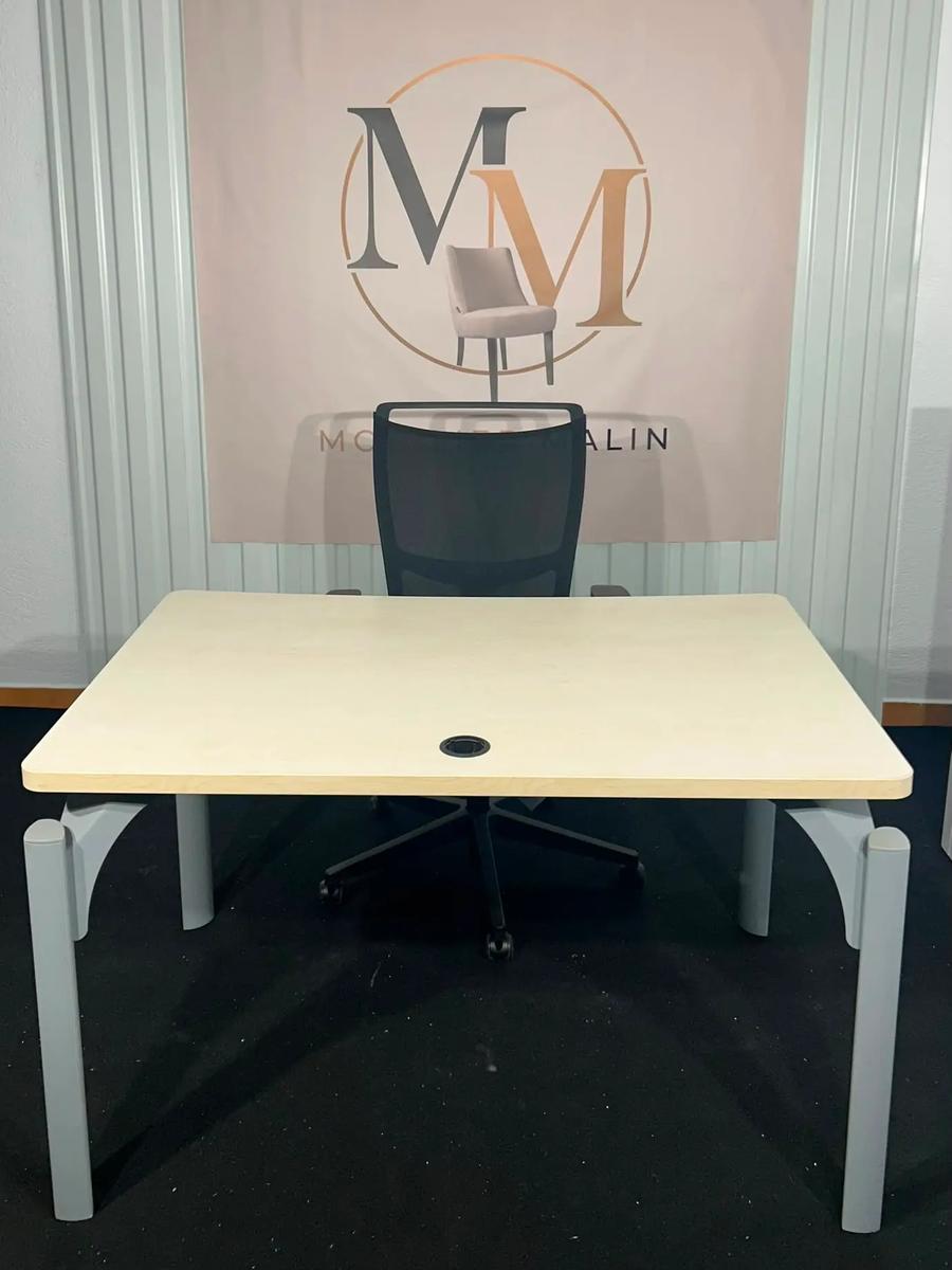 Bureau 120x80 Érable Clair Pieds Arqués Alu – Passe-Câble – Design Européen Pro ✅