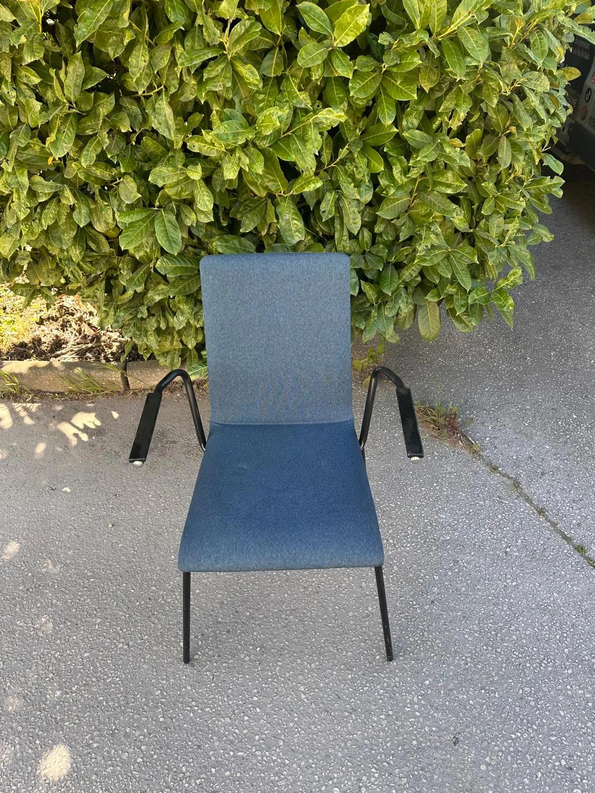 Chaise d'accueil avec accoudoirs bleu/gris