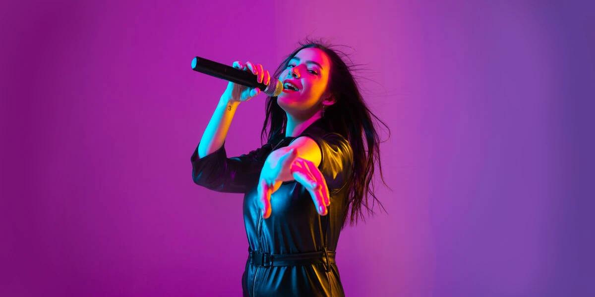 Choosing the Best Vocal Microphone Depends on These Factors
