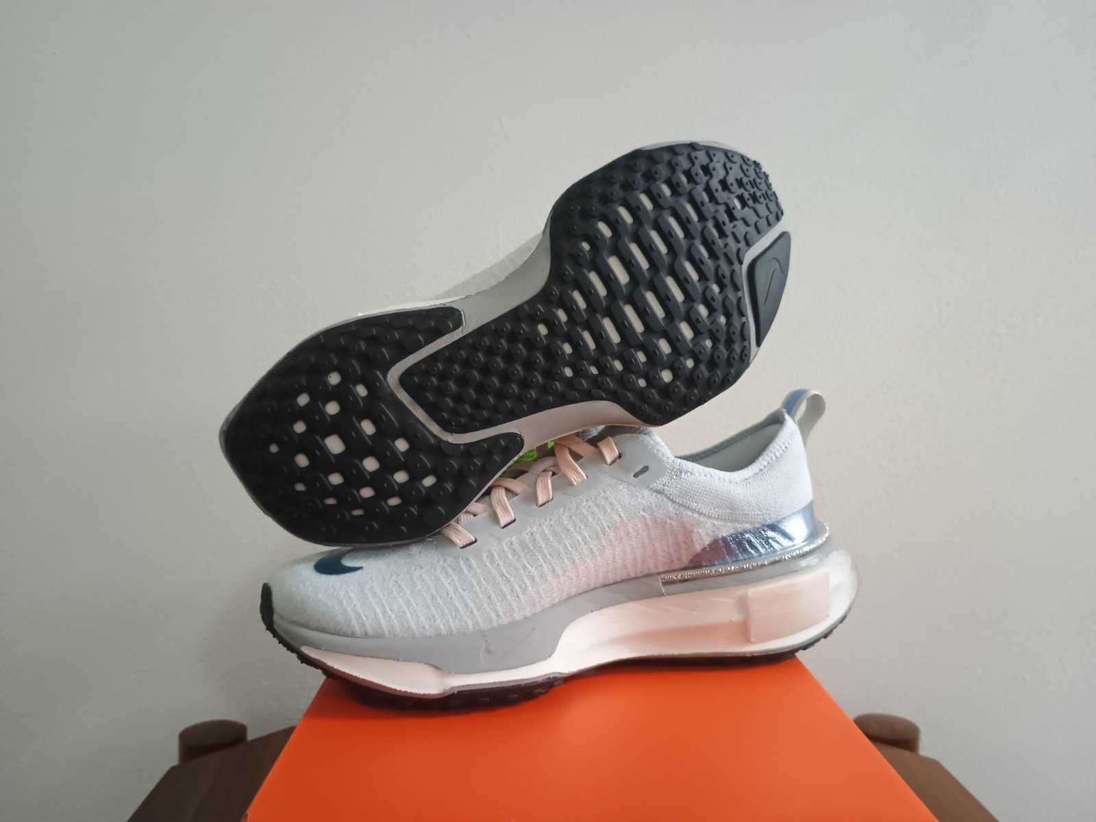 ZoomX Invincible Run 3 FK - slika 4