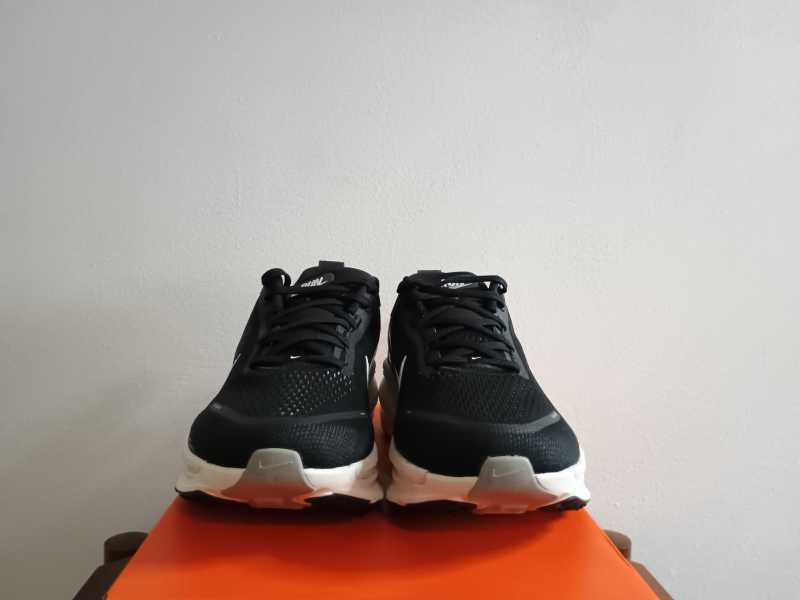 ZoomX Vomero 18 - slika 2