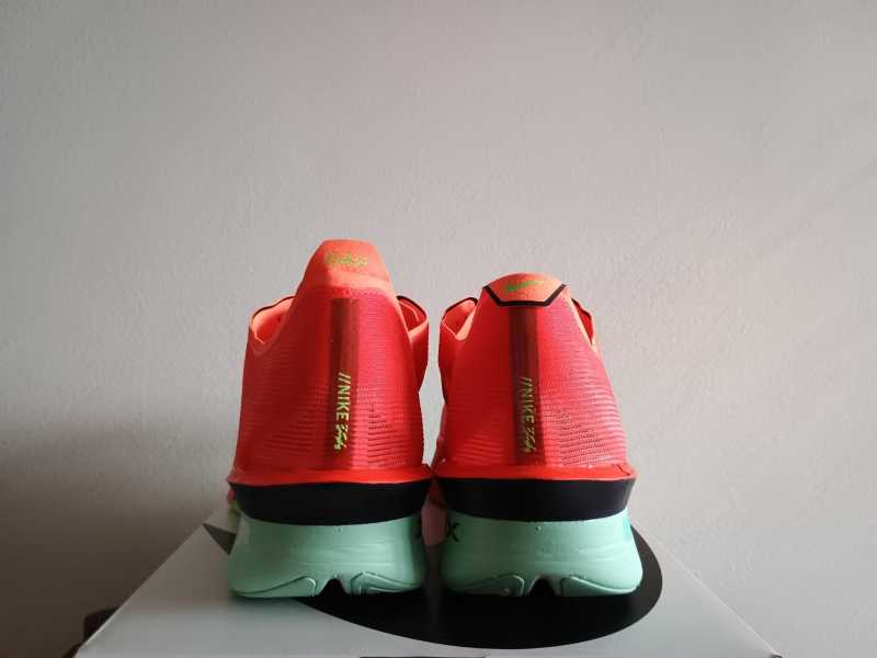 ZoomX Vaporfly Next % 4 - slika 23