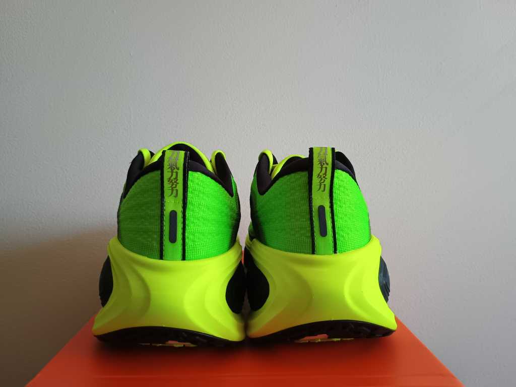 ZoomX Vomero Plus - slika 3