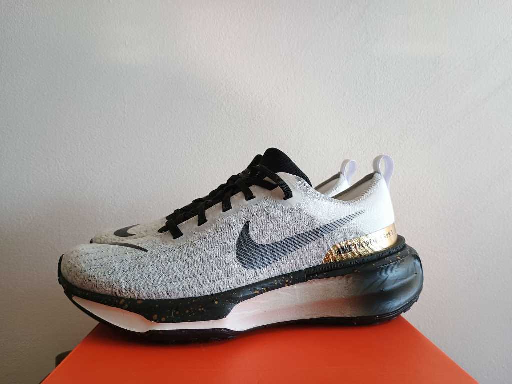 ZoomX Invincible Run 3 FK - slika 25