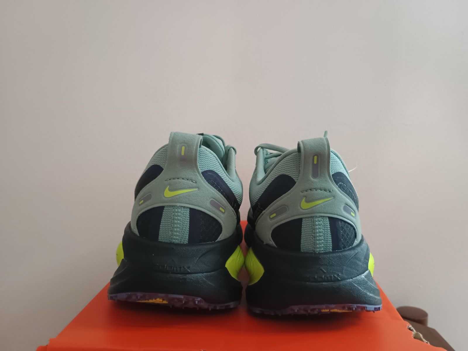ZoomX Vomero 18 - slika 7