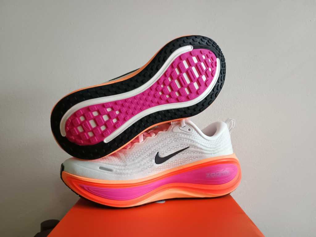 ZoomX Vomero Plus - slika 12