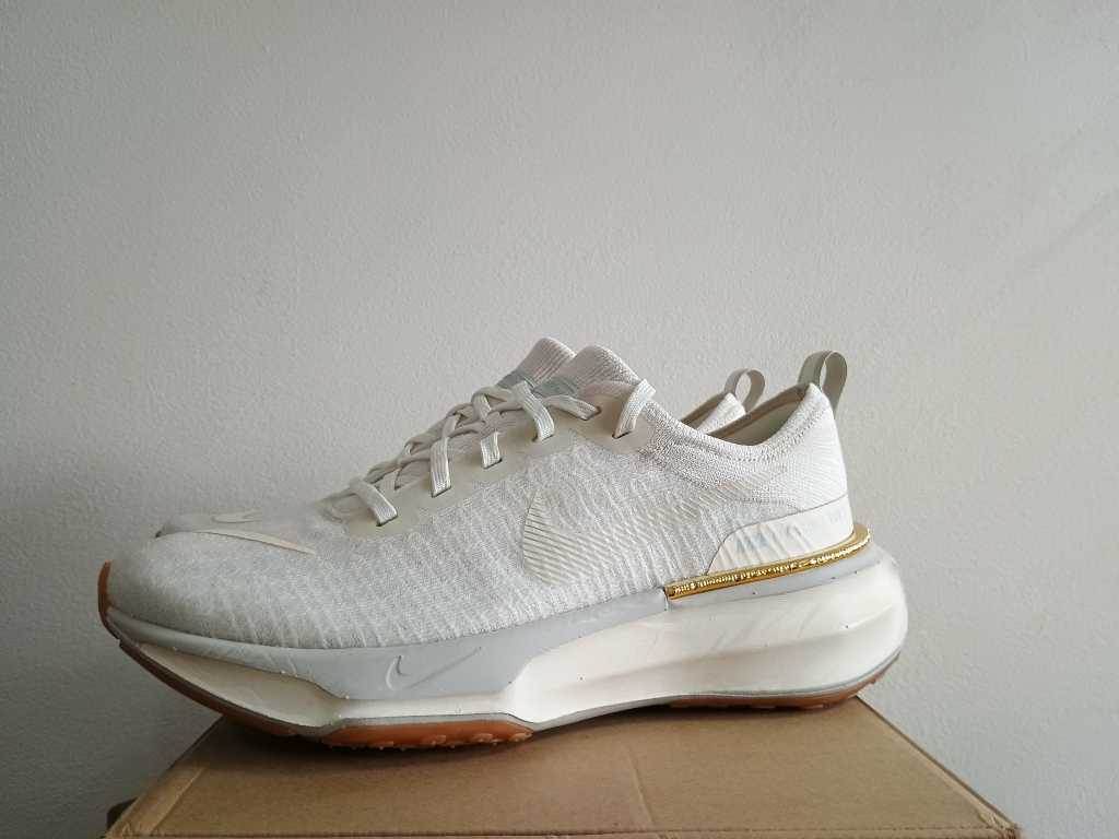 ZoomX Invincible Run 3 FK - slika 21