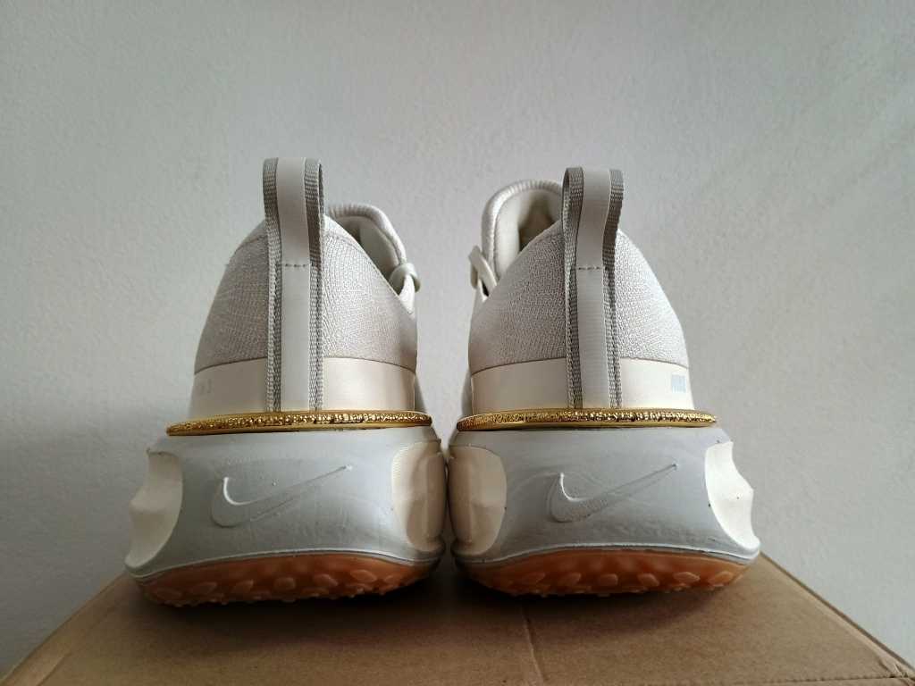 ZoomX Invincible Run 3 FK - slika 23