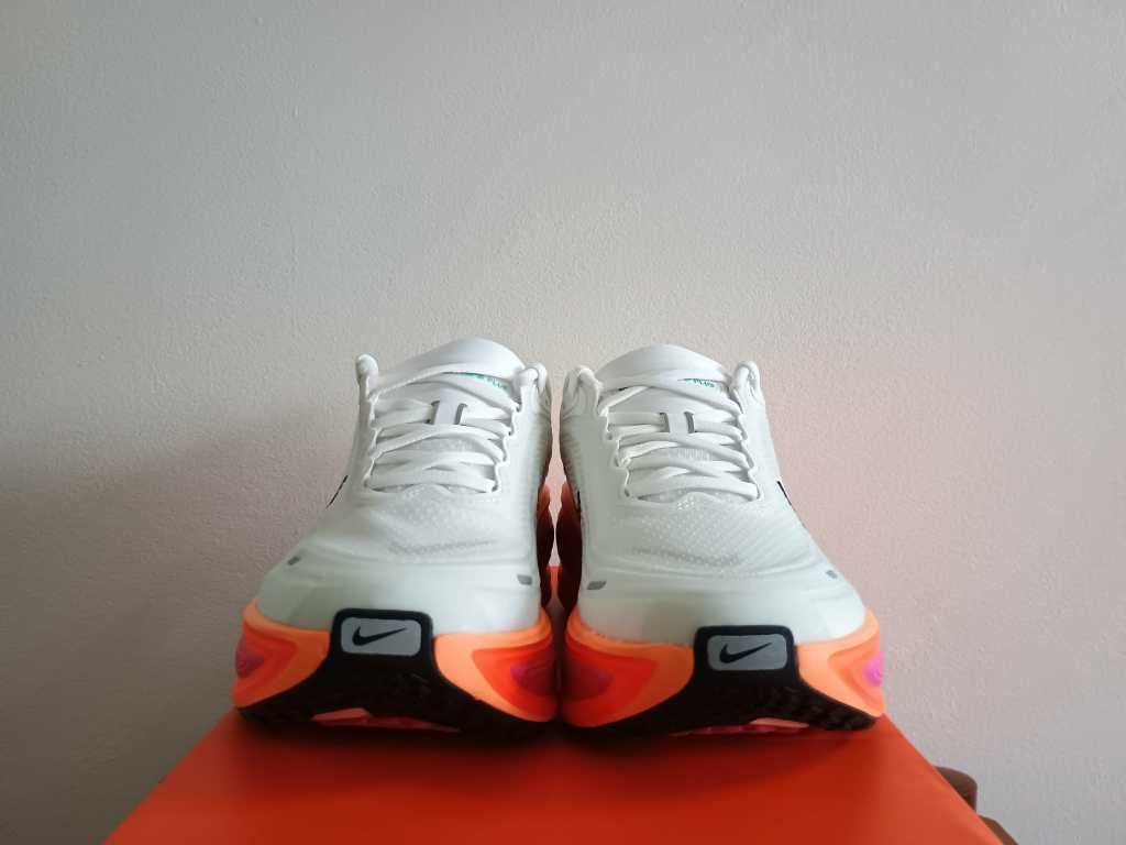 ZoomX Vomero Plus - slika 10