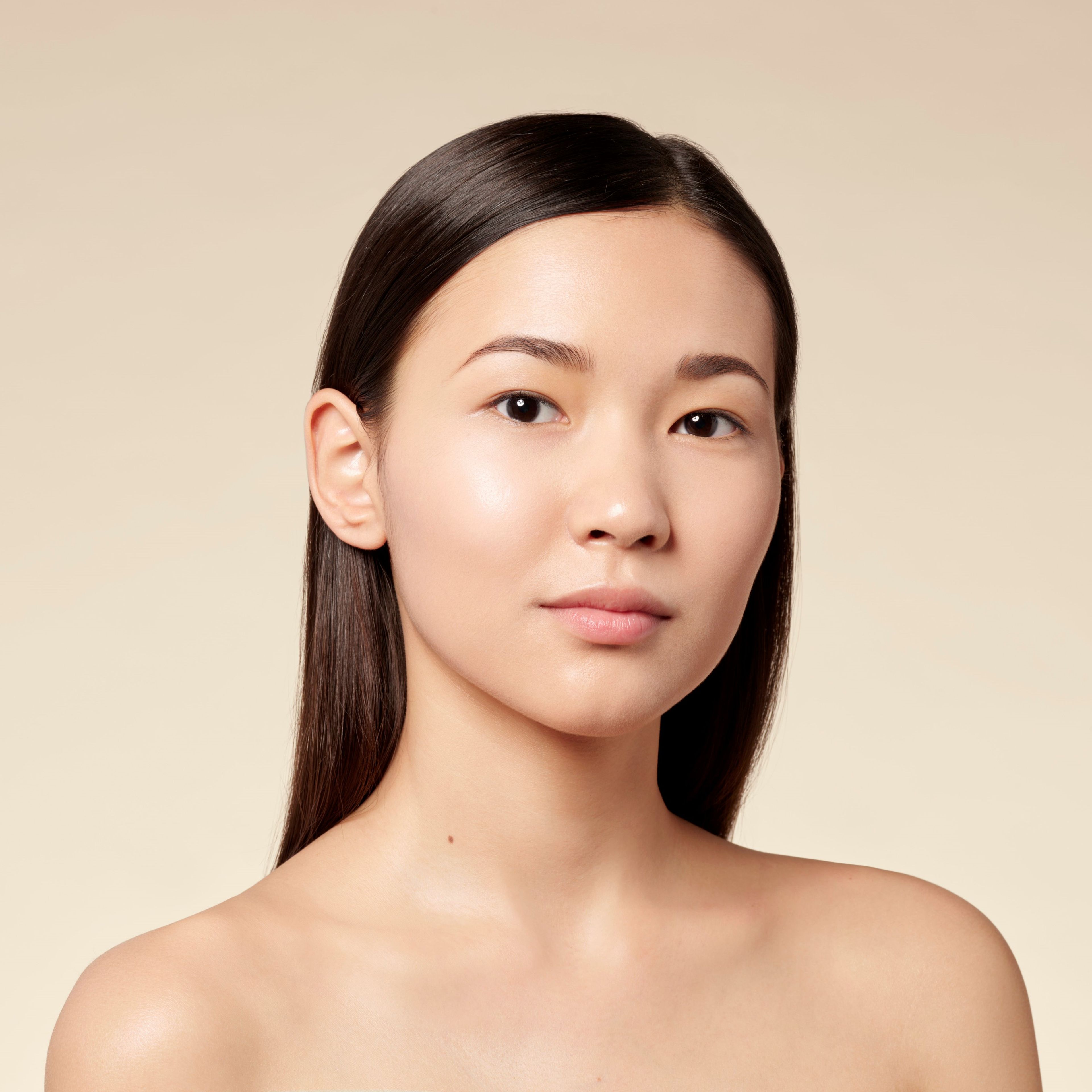 Givenchy Prisme Libre Skin-caring Glow Foundation 6