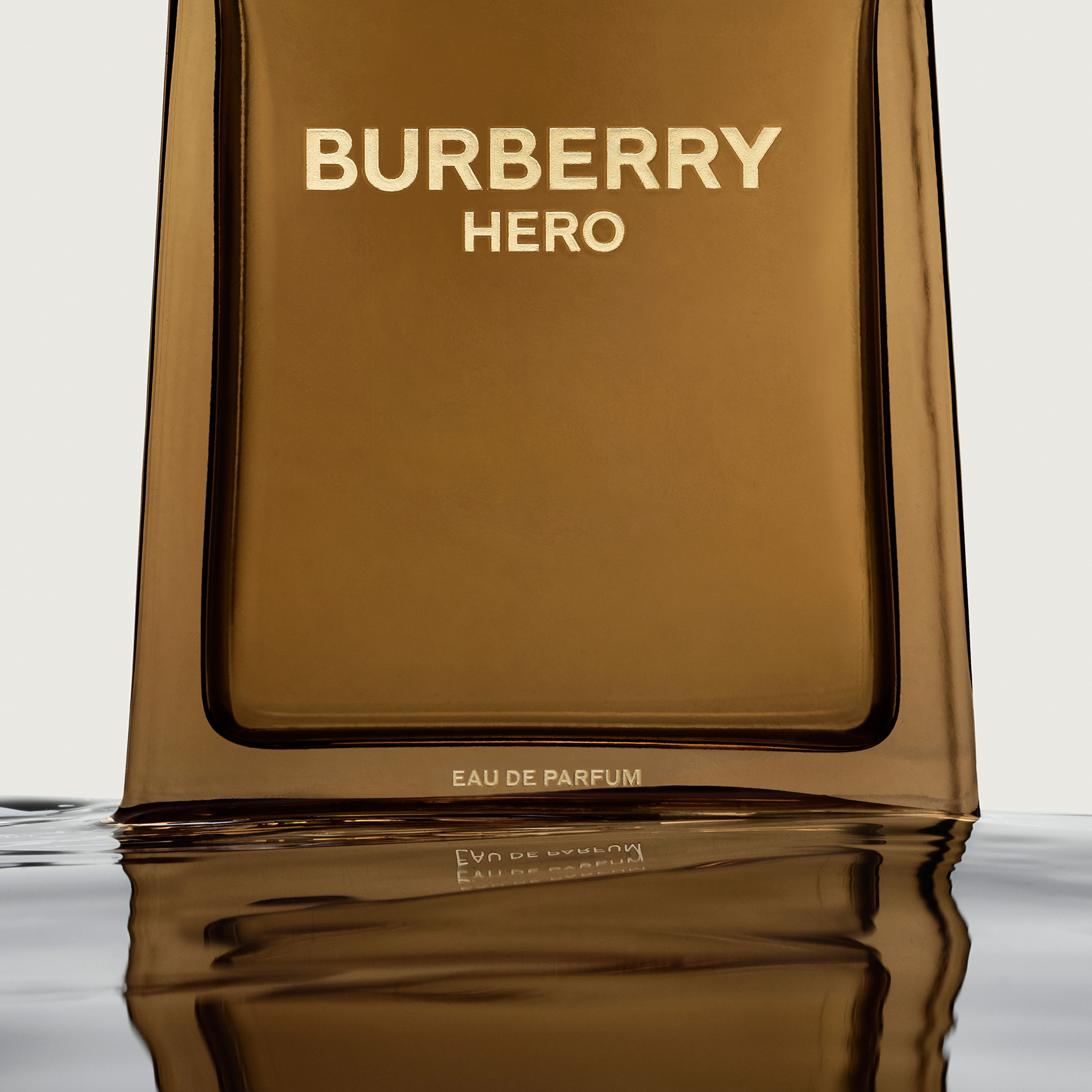 Burberry Burberry Hero Eau De Parfum 9