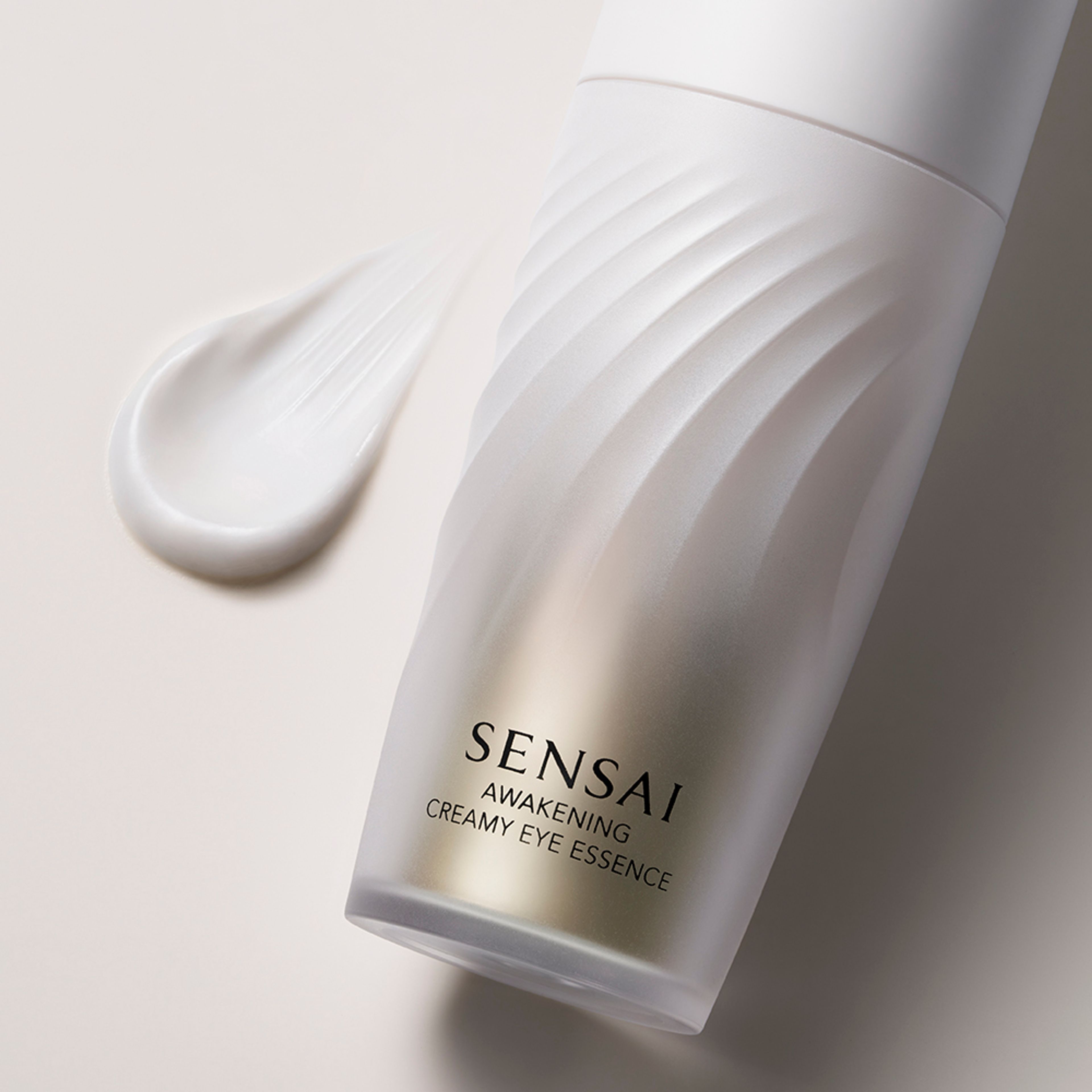 Sensai Awakening Creamy Eye Essence 3